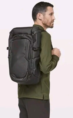 Lululemon Athletica Room to Roam Backpack 23L Black laptop $148 MSRP Padded 