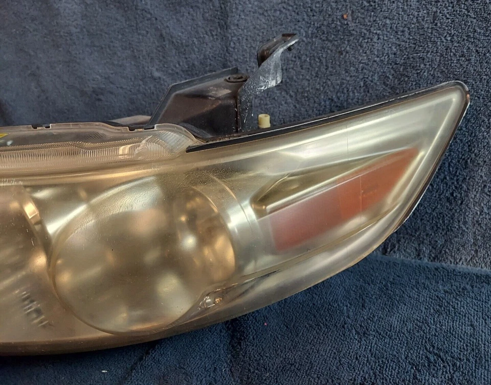 2004 英菲尼迪 FX 45 Zenon HID 乘客右手车头灯总成 03-08 — 第 3/4 张图片