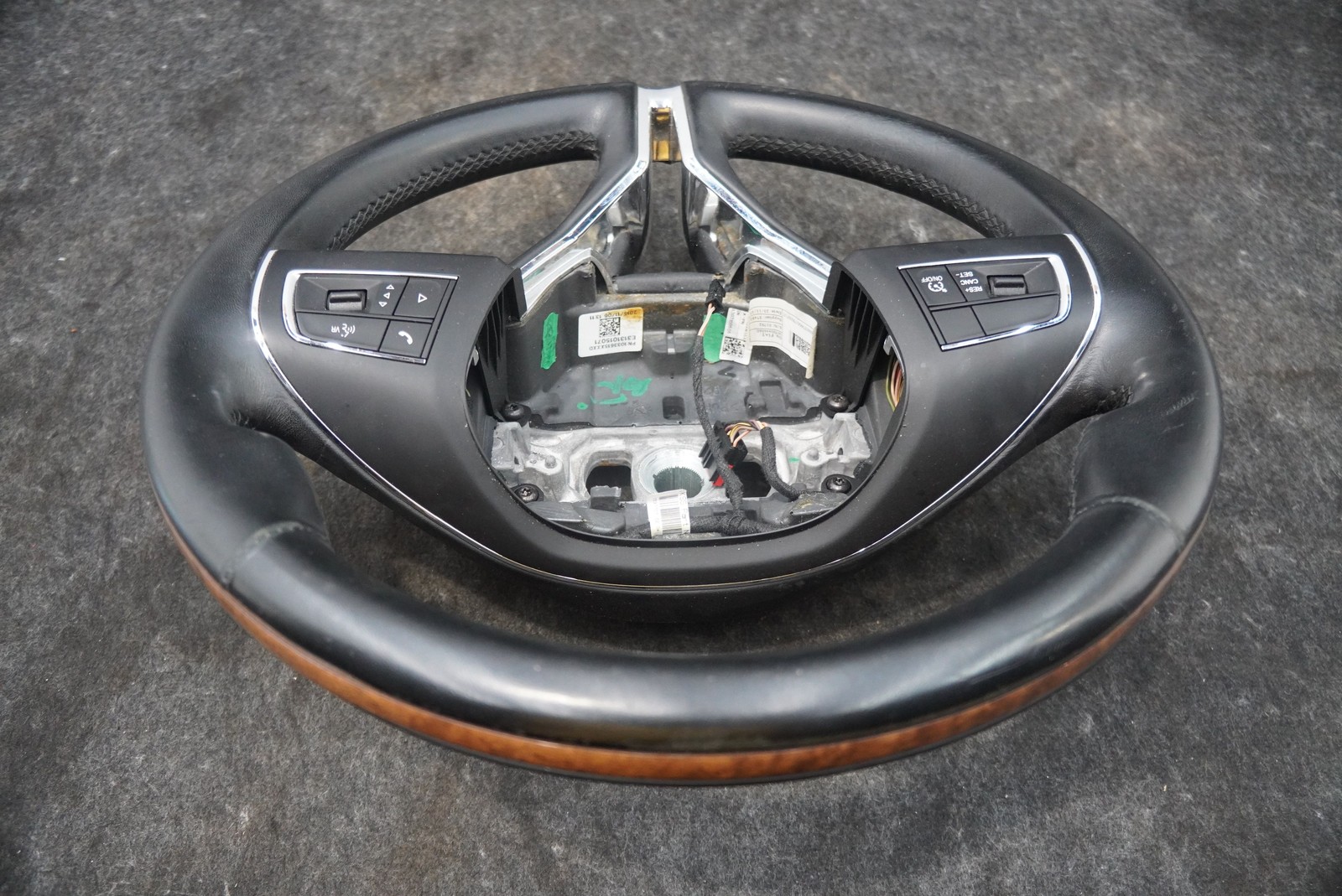 Driver Steering Wheel Leather Wood 670044606 Maserati Quattroporte M156 *Note*