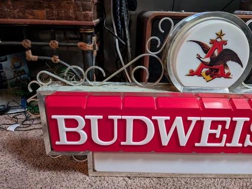 VINTAGE BUDWEISER BEER LIGHTED SIGN CIRCA 1967 ANHEUSER BUSCH BUD