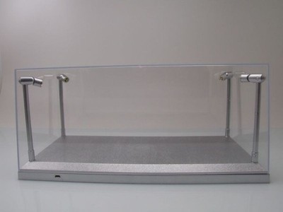 Vitrine mit LED-Beleuchtung silber für 1:18 Modellautos 4 LED-Lampen Triple9