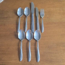 Vtg Oneida Community Twin Star Starburst 8 Pc Utensils with Child's Fork & Knife