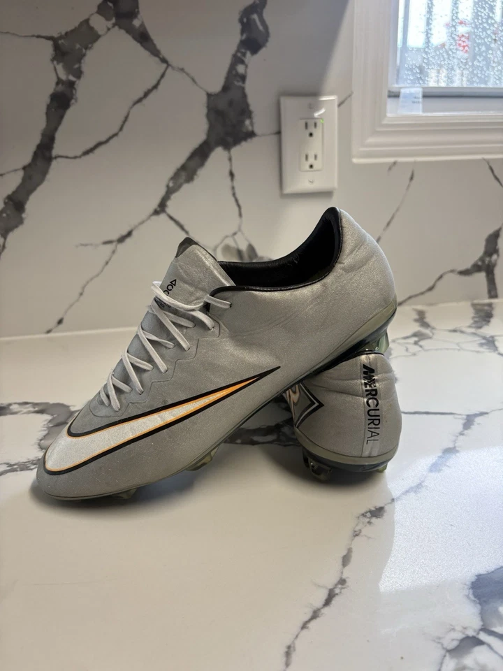 Nike Mercurial Superfly V CR7 FG Cool Grey EE. UU. 8,5 - Usado Foto 3 de 4
