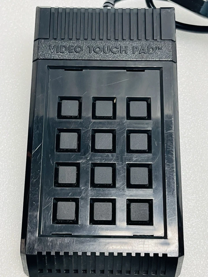 Atari 2600 Vintage Wired Joystick Controller, Touchpad And Paddles - Image 4 of 4