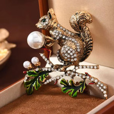 Vintage Gold Squirrel Brooch Sparkling Crystal Pearl Animal Pin Autumn Fall Gift
