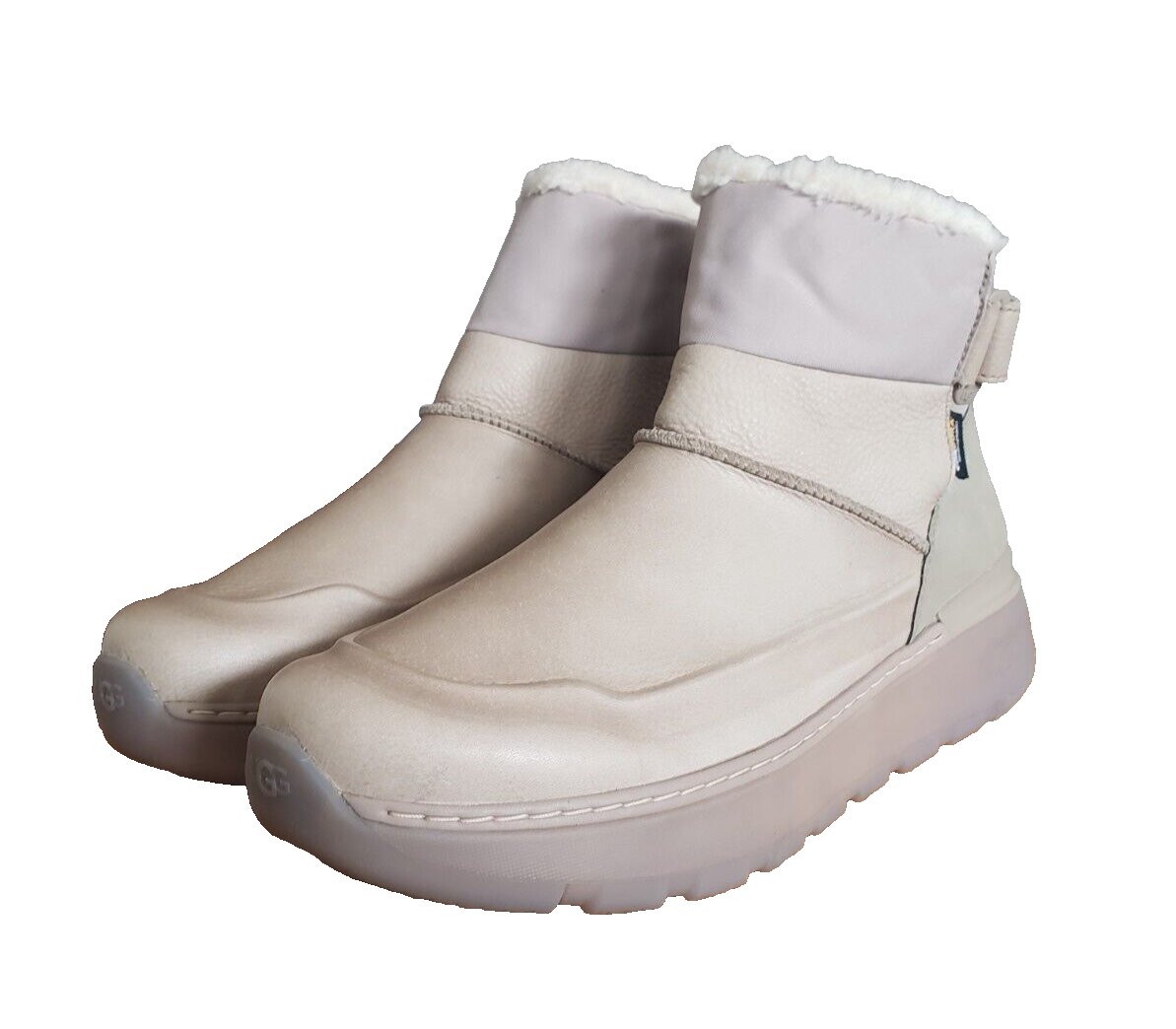 UGG Men display picture 3