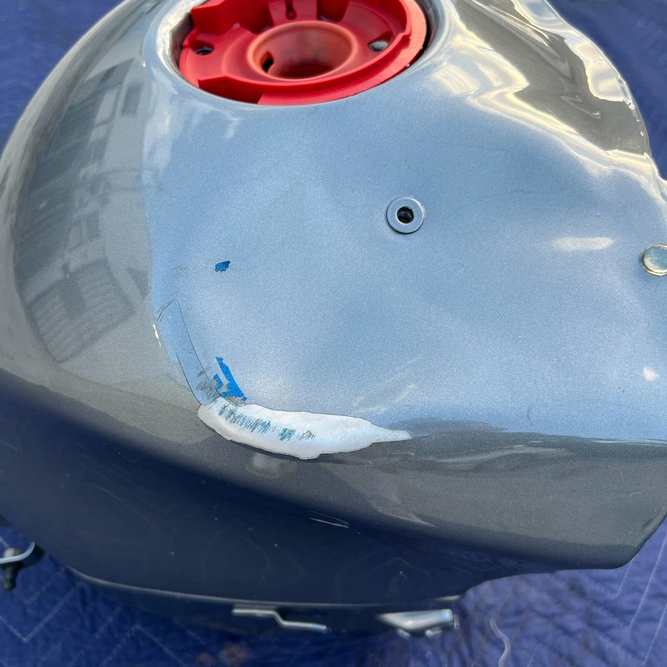 2010 - 2021 宝马 S1000 R RR HP4 原始设备制造商燃油箱灰色 16117717813 — 第 3/4 张图片