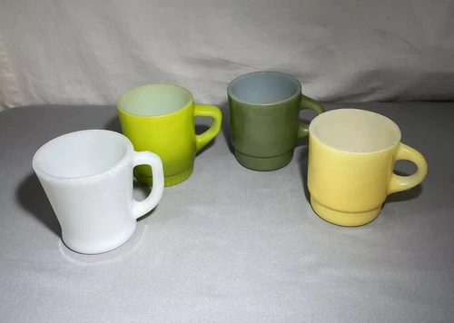 (4) VINTAGE ANCHOR HOCKING FIRE KING MILK GLASS COFFEE MUGS