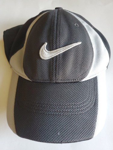 black and gold nike cap