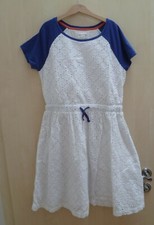 mini Boden Johnnie b Spitzen besticktes Kleid Gr. 13 / 14 ( 152 158 164 )