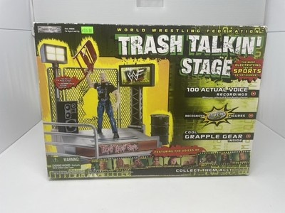 2000 Jakks Pacific WWF WWE Electronic Trash Talkin' Stage Action