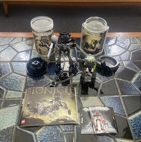 Rare 2002 Lego Bionicle Onua Nuva 8566 Set + Lego Bionicle Nuhvok Set 8561