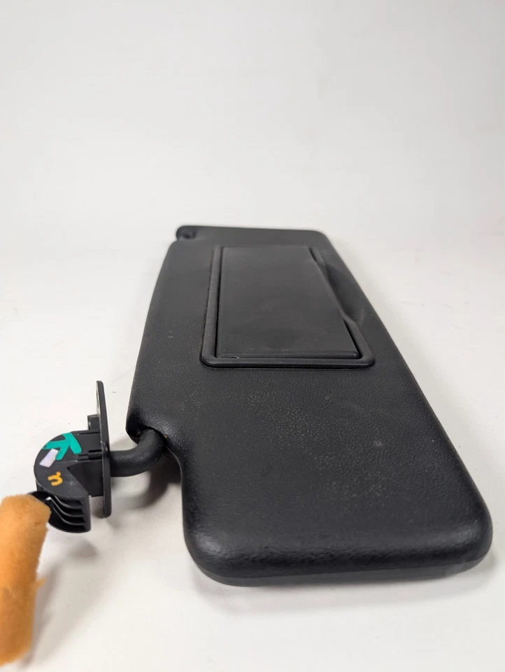 93-02 VW Cabrio Jetta Golf Left Black Sun Visors with Mounting Clip - 1Н0857551 - Image 2 of 4