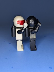 Lego Vintage Space Police: SP-Striker 6781 - Working Light Up Spaceship - READ