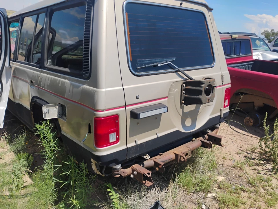 Mitsubishi Montero 1989-1991 salida Foto 2 de 4