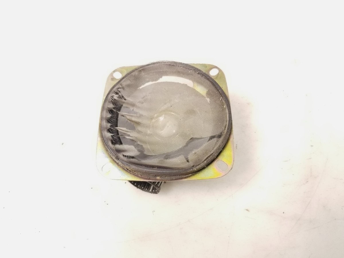 99 Yamaha Royal Star Venture XVZ1300 Upper Fairing Speaker