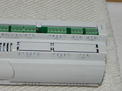 Carel Stulz E2 Microprocessor Controller PCO3ST0AM0 Rev 2.011 New old Stock - Picture 15 of 21