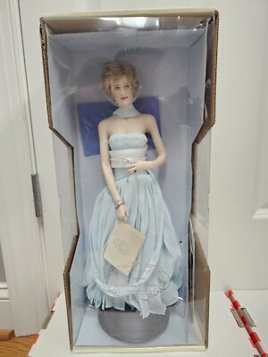 diana princess of wales blue dress The Franklin Mint Diana Princess of Wales Porcelain Portrait Doll Blue Dress