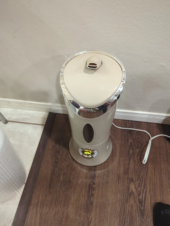 Humidificador ultrasónico de aromaterapia Air Innovations Cool Mist, negro (usado) Foto 4 de 4