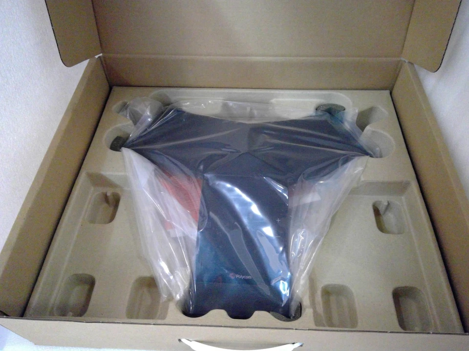 Телефон конференц-связи Polycom RealPresence Trio 8800 IP Skype 2200-66070-001 без переменного тока - Изображение 3 из 4