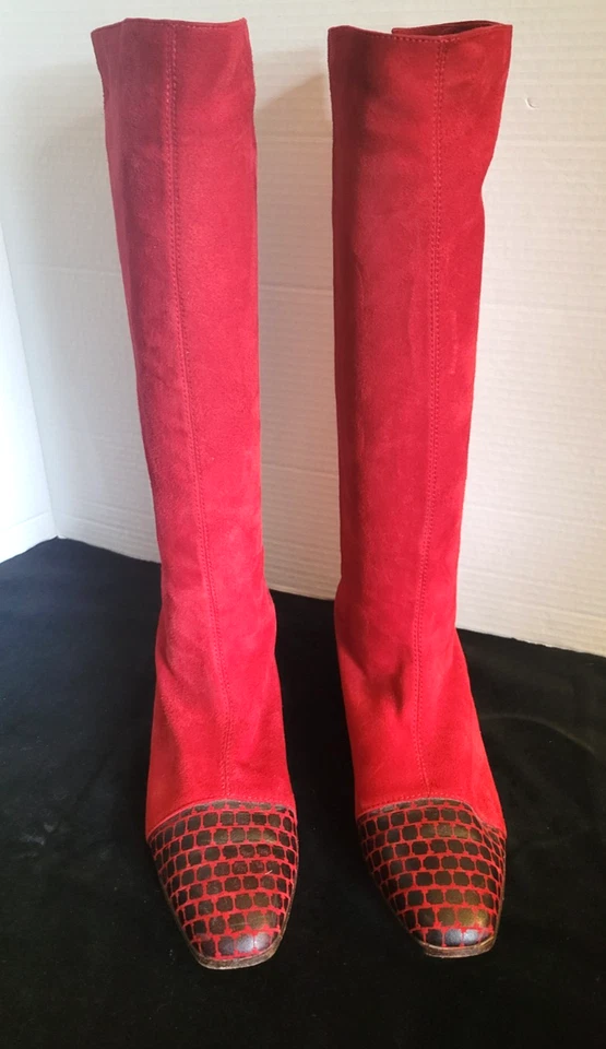 Casadei Hecho en Italia Talla 7.5 Gamuza Tacón Plano Rojo con Puntera a Cuadros Rojo/Negro Foto 2 de 4