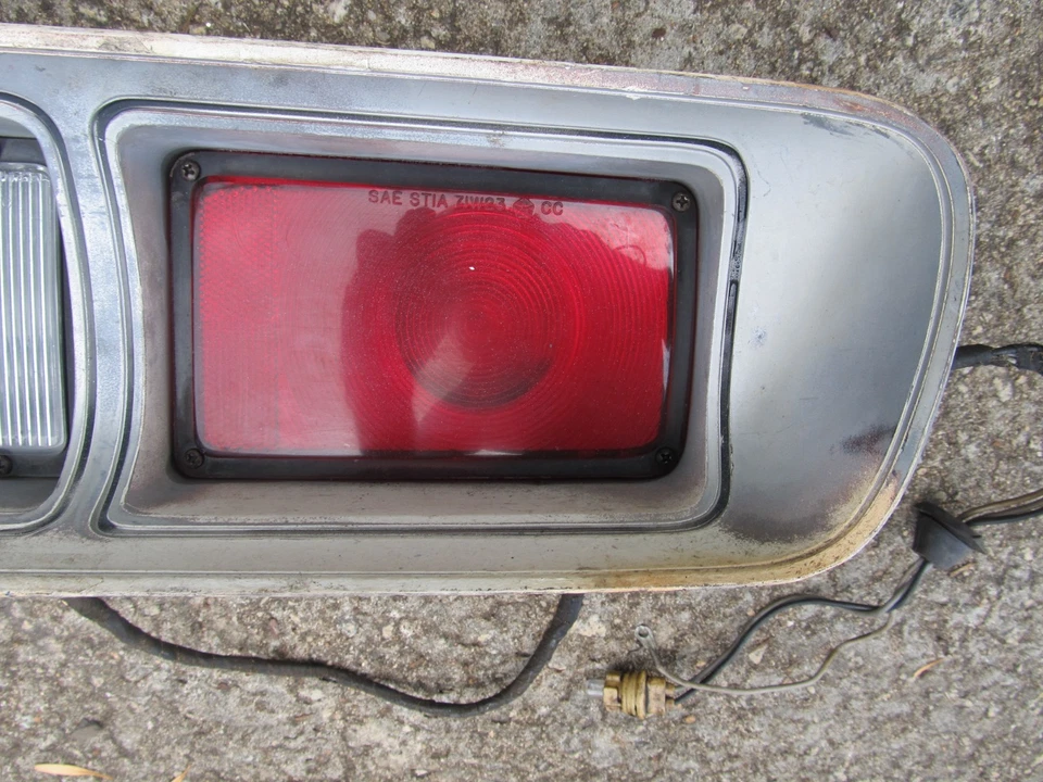 Dodge Charger Super Bee 1971 71 luz trasera sin R/T par de luces traseras Foto 3 de 4