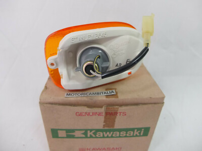 For Kawasaki ZX ZZR 1100 Motorcycle Front Turn Signal 23040-1221