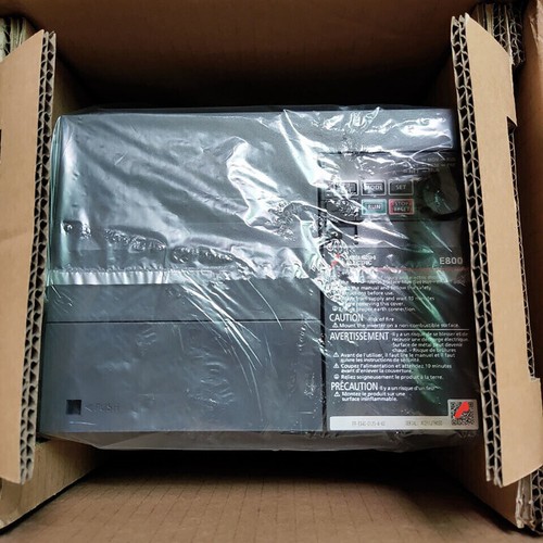 Inversor Mitsubishi FR-E840-0120-4-60 5,5 KW nuevo en caja envío rápido - Imagen 2 de 6