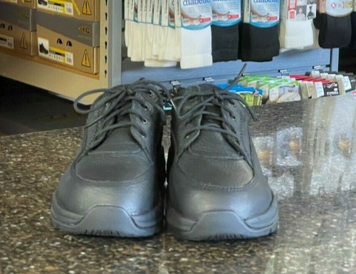 red wing women's safety toe shoes