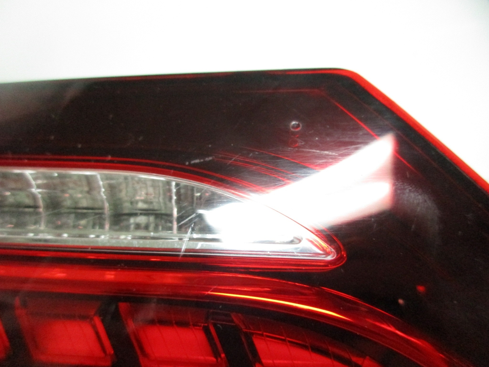 18-20 MERCEDES E-CLASS COUPE INNER TRUNK TAIL LIGHT DRIVER 