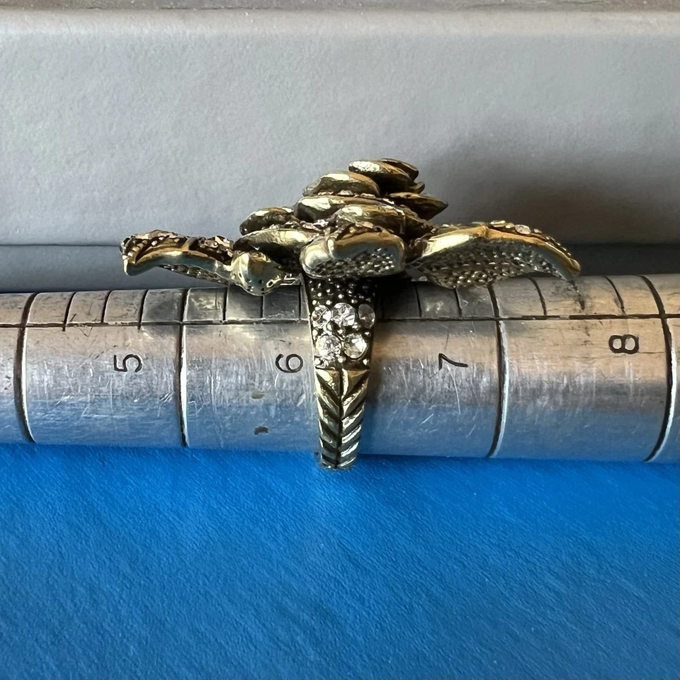 Anel HEIDI DAUS “Beleza Encantada” Cristal Rosa Beleza/Besta Disney ~ 6 - Imagem 4 de 4