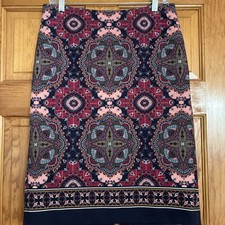 Talbots Medallion Print Pencil Skirt Size 6 Lined Stretch