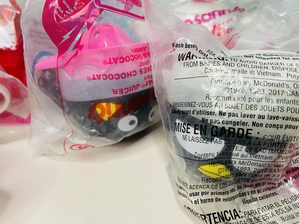 Lote Mixto de 9 Juguetes McDonalds Happy Meal Juguetes Sanrio Hello Kitty Foto 4 de 4