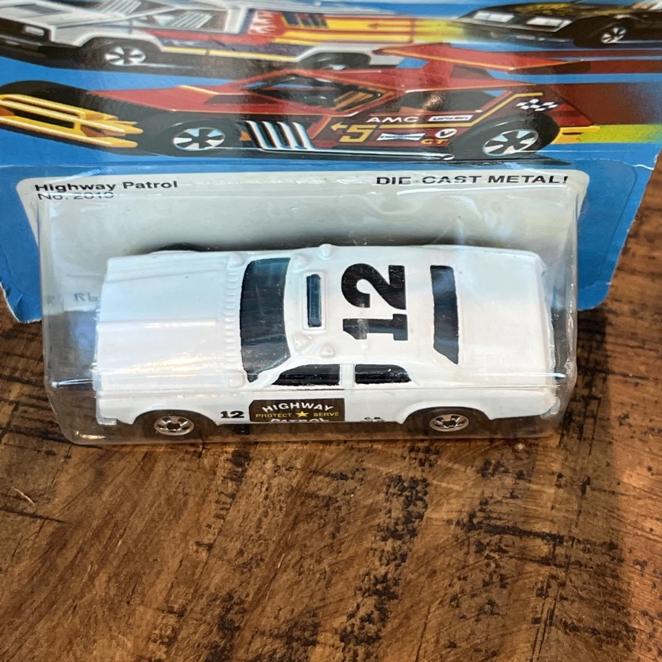 1980s Hot Wheels Highway Patrol White #2019 Mint On Card/ Card Has Wear - Image 2 of 4