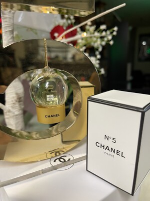 シャネル スノードーム ゴールド No.5 ノベルティ CHANEL GOLD NO 5 CHRISTMAS ORNAMENT SNOW GLOBE SNOWBALL NEW IN BOX