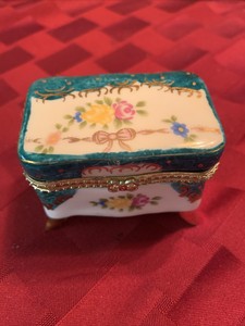 Vtg Antique Ceramic Porcelain Jewelry Box Decorated W Flowers Hand Paint Ebay