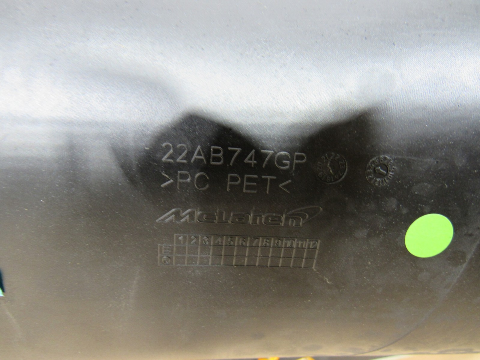 20-23 McLaren GT 2021 Rear Right Passenger Quarter Air Vent Duct Scoop Panel ;:Y
