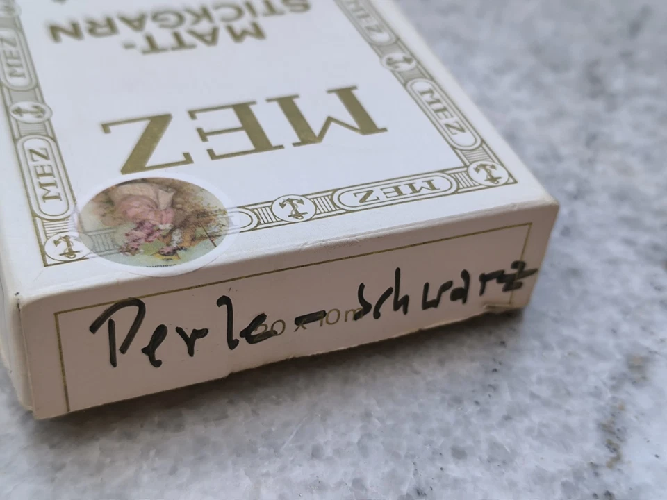 Lot of vintage cotton for embroidery by DMC, 15 pieces - Image 3 of 4