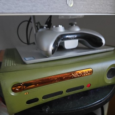 Microsoft Xbox 360 Halo 3 Special Edition Console W/ Box - Working