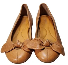 Born Handcrafted Footwear Woman’s Flat Shoes Brown Leather Size 7 M