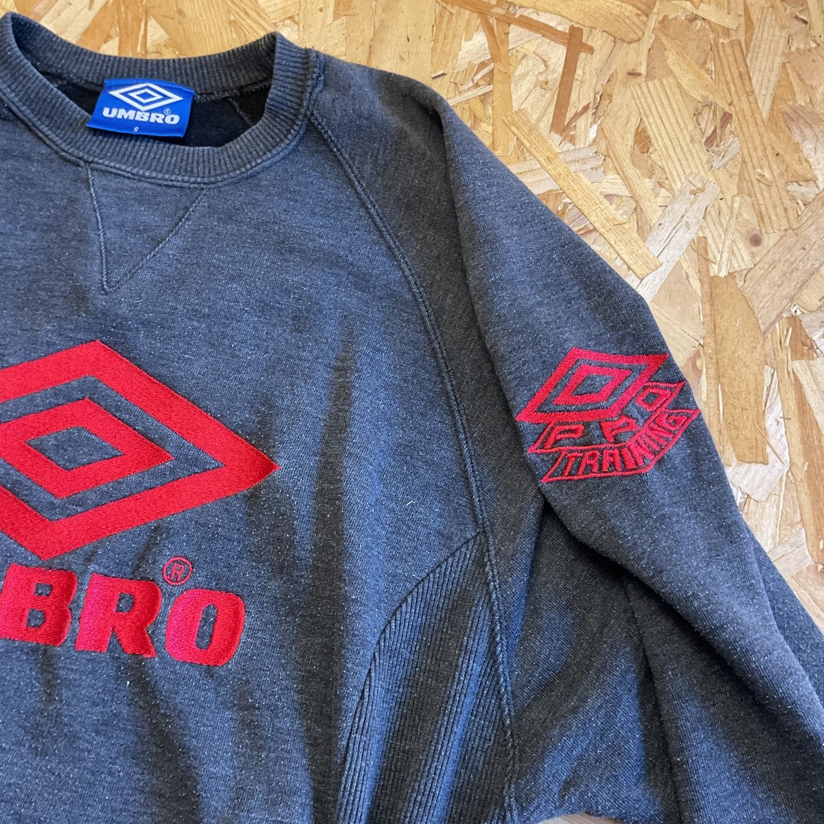 Vintage 90s Dark Grey Faded Black Umbro Pro Training