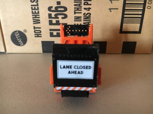 MATCHBOX REAL WORKING RIGS GMC 3500 ATTENUATOR TRUCK ~ LOOSE - Picture 6 of 12