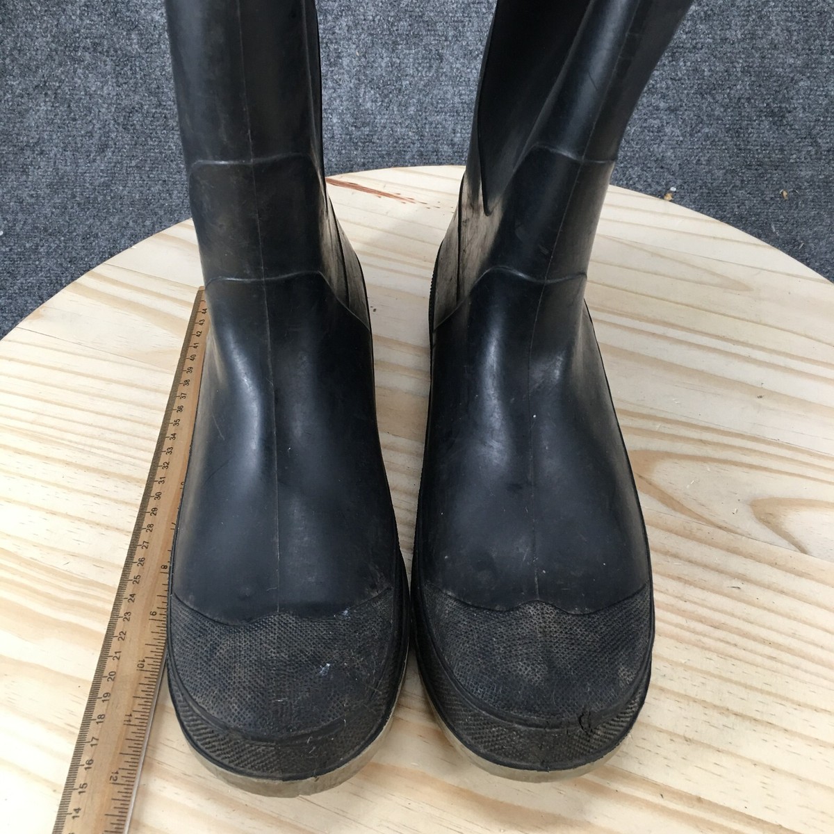 Lacrosse Men\'s water proof knee high boots sz 4 black Amazon.com: LaCrosse Men main image 4