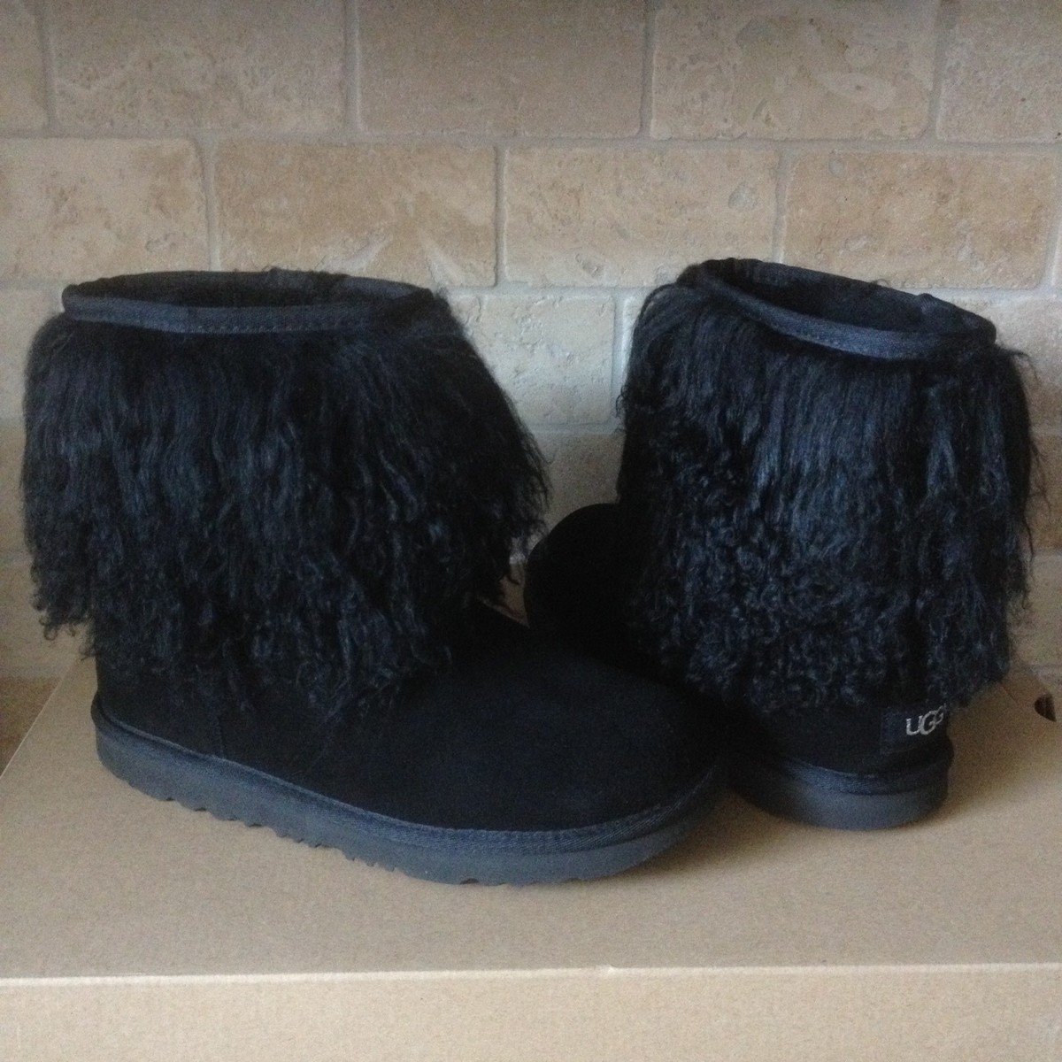 UGG Classic Short II Fluff Cuff Mongolian Black Boots US 5 Kid