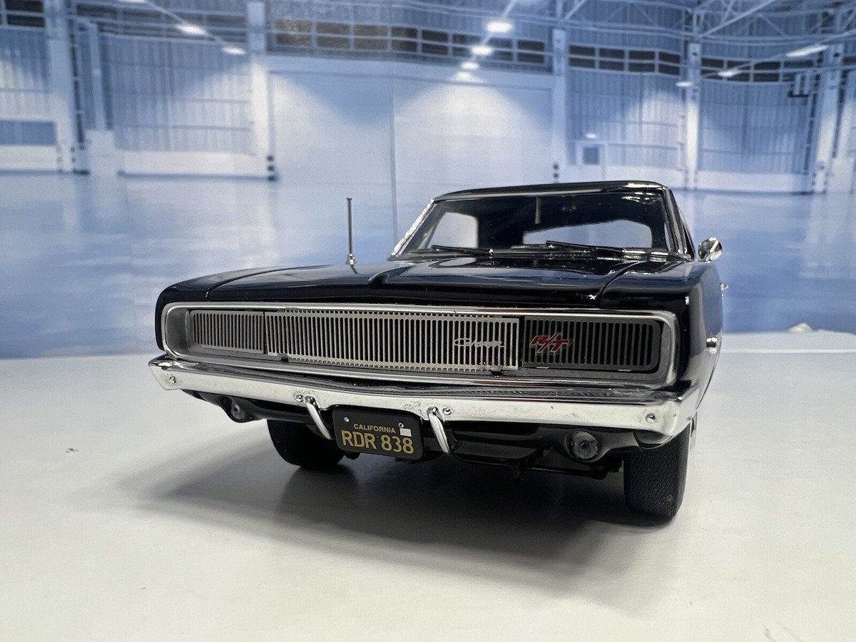 Danbury Mint 1968 Dodge Charger Movie “Bullitt” Black 1:24
