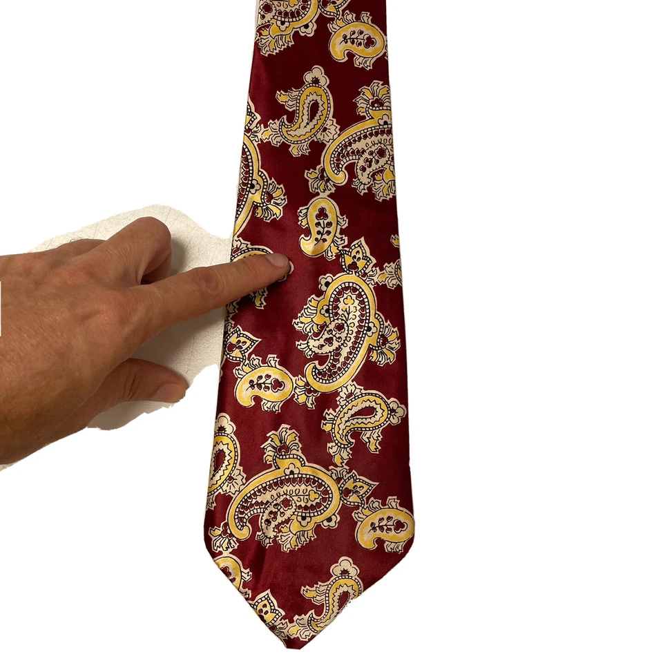 Corbata Columpio Hollywood FOULARD Roja Años 40 De Colección SATÉN Rockabilly ENMARCADA PAISLEY Foto 4 de 4