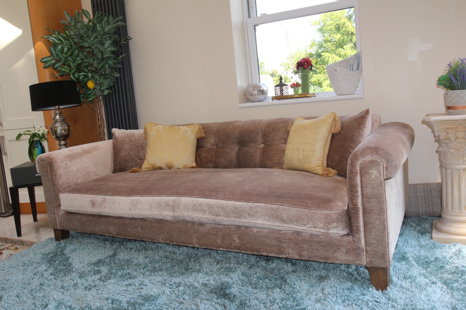 2 quality John sankey mitford model lounger grand sofas suite new