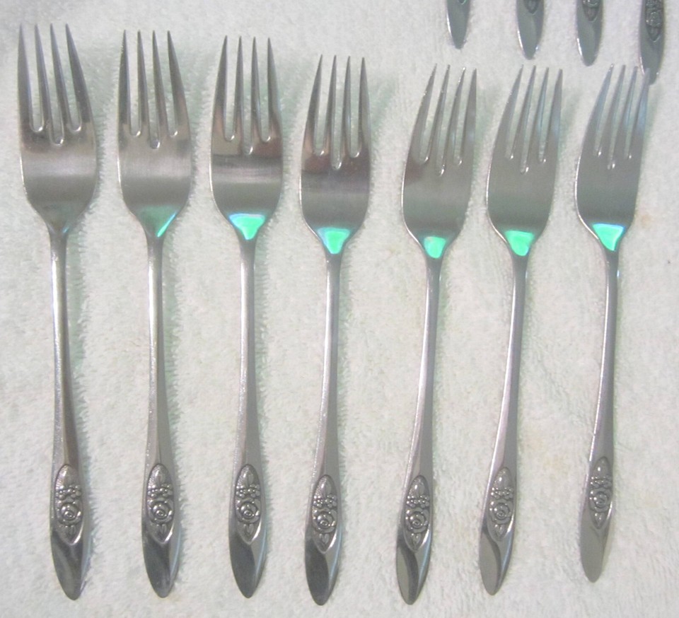 Oneida 'Our Rose' Stainless Steel Flatware – Vintage Pink Floral Pattern, Used