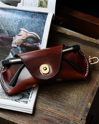 Atelier Leather Glasses Case   Vintage Men s Sunglasses Holder with Lanyard Clip