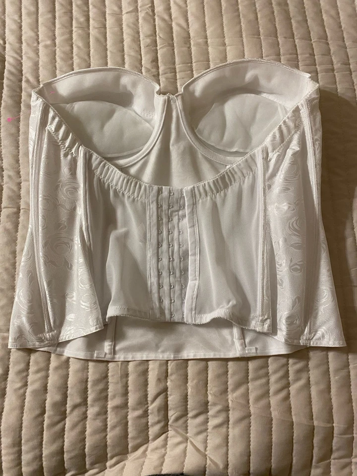 Lencería Felina Blanco Satén Floral Sin Tirantes Acolchado Copa Bustier 40C Foto 3 de 4